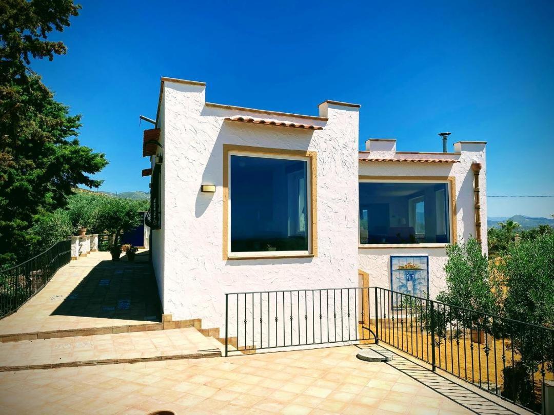 שאקה Villa Immersa In Oliveto Vista Mare מראה חיצוני תמונה