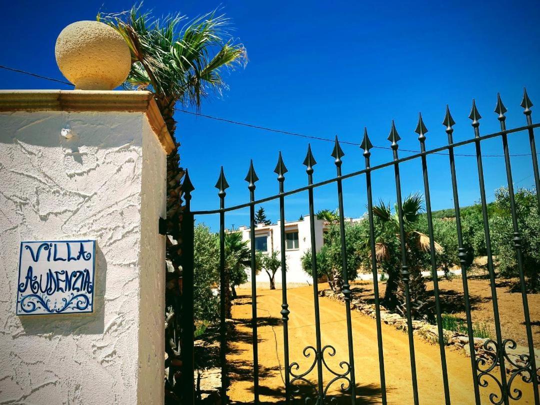 שאקה Villa Immersa In Oliveto Vista Mare מראה חיצוני תמונה