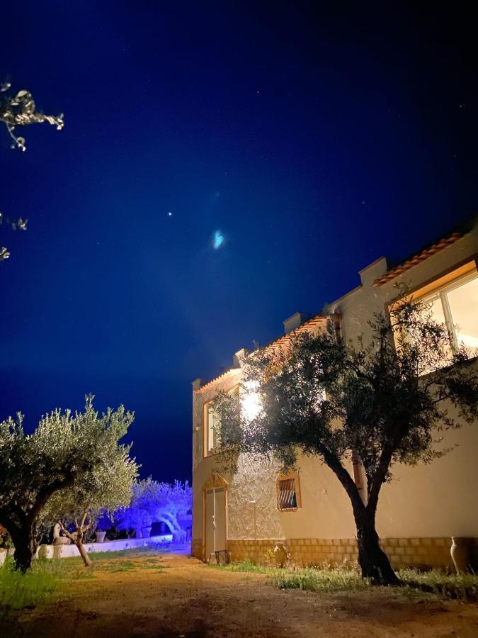 שאקה Villa Immersa In Oliveto Vista Mare מראה חיצוני תמונה